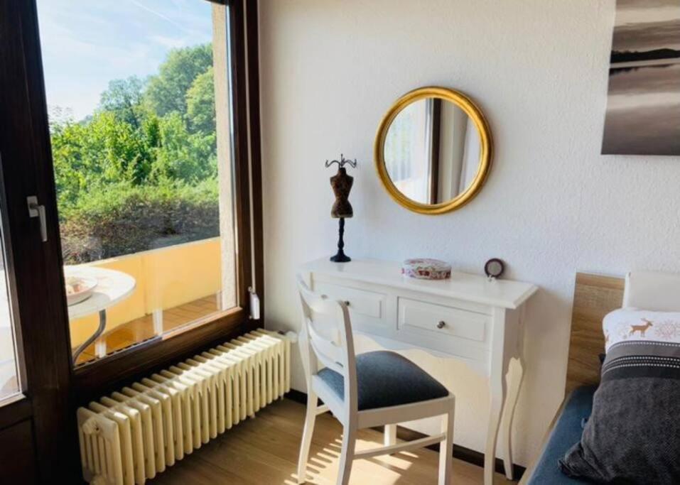 Exklusives Apartment In Bad Saeckingen Fuer 2 Person Buitenkant foto